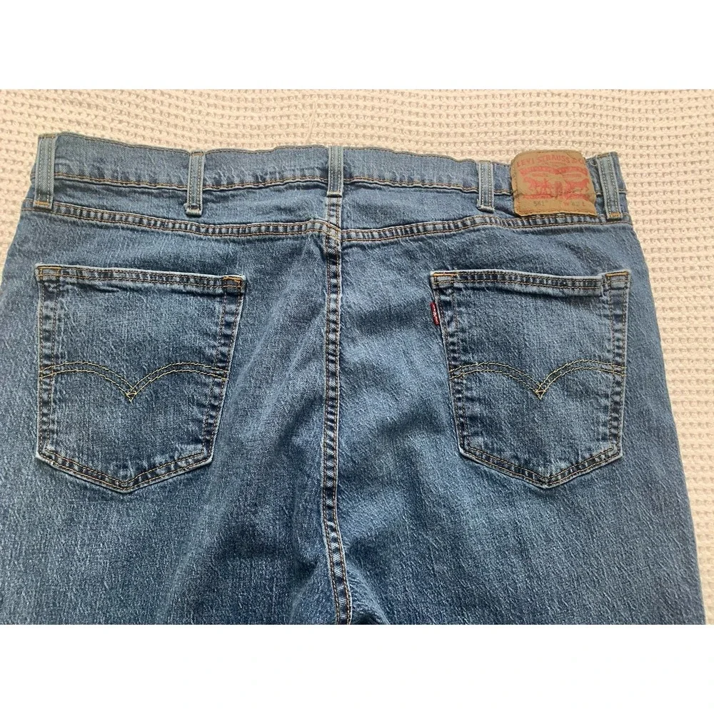 Levi's Men's Straight Jeans Blue 42x30 Cotton Blend 541 Athletic Fit Medium Wash